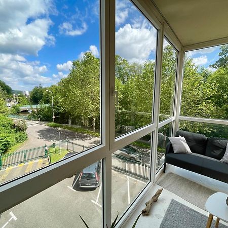 Appartement Avec Loggia Et Parking Prive Louviers Exterior foto